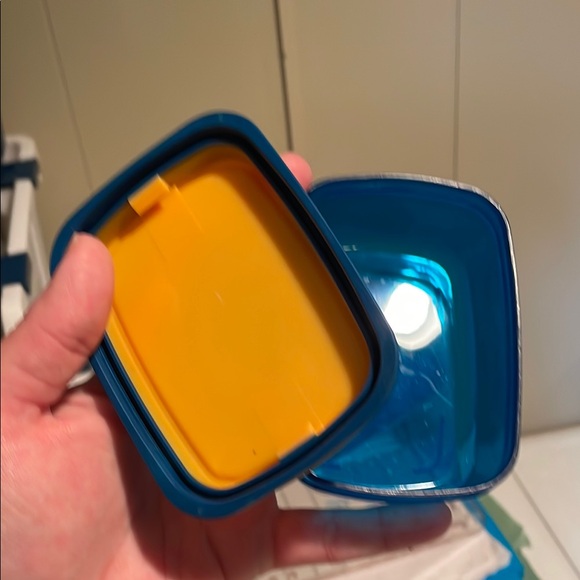 Fit And Fresh Colorful Stackable Food Storage Containers - Picture 5 of 14